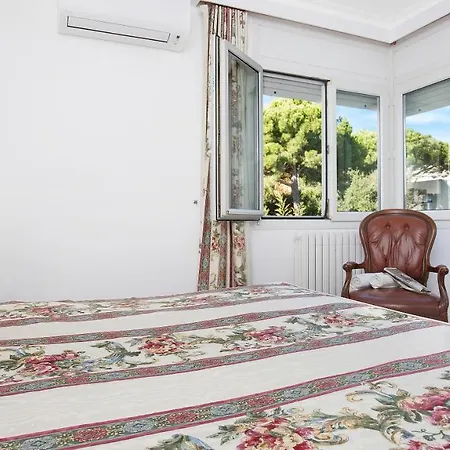 Albo Apartment *